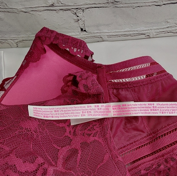 VICTORIA'S SECRET 'PINK' LACE PLUNGE FRONT FOAM CUP FULL~COVERAGE BRA/ BRALETT - Picture 8 of 16